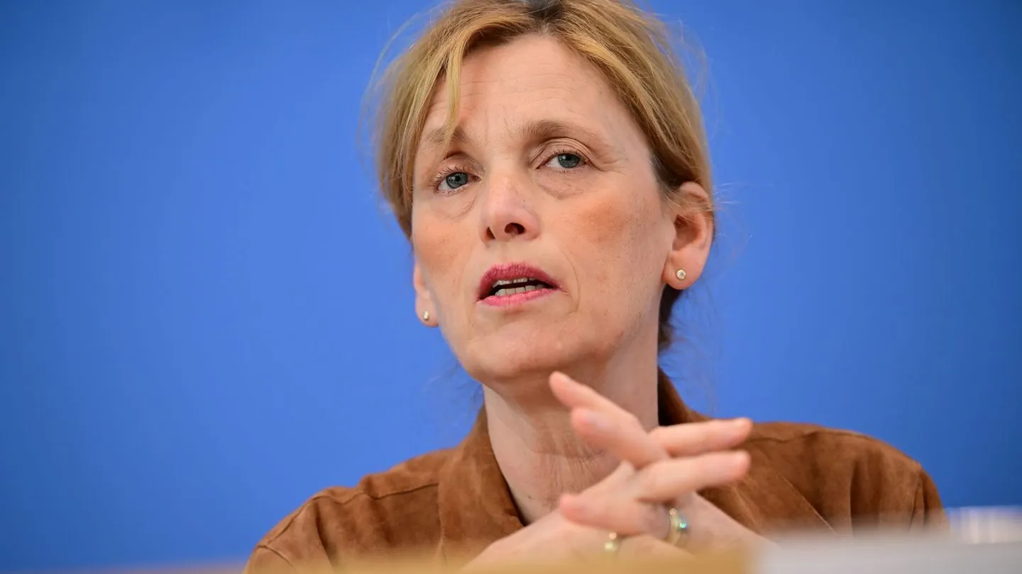 Reformpläne: Kabinett will Alkohol für 14-Jährige verbieten — Schutz statt Ausnahme