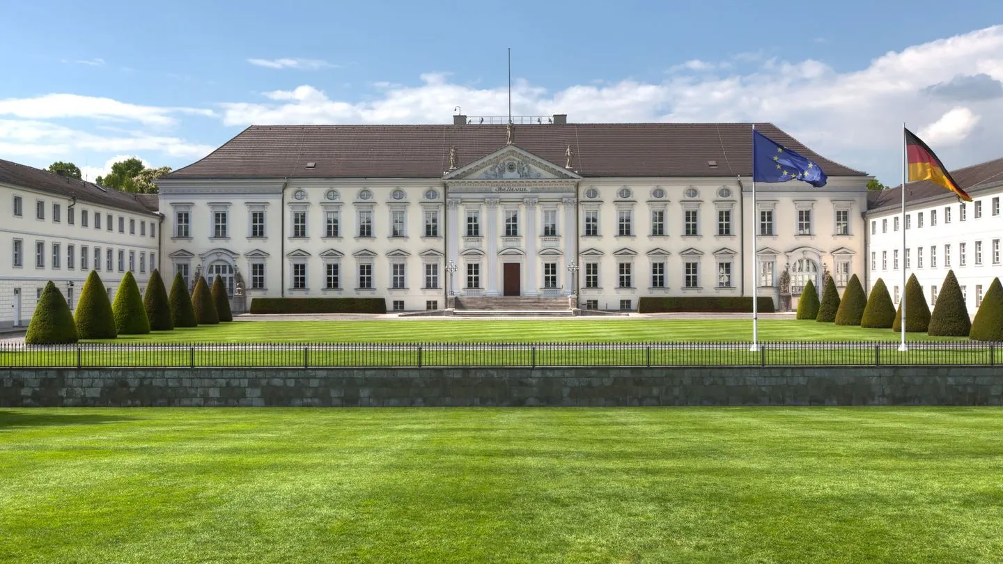 Bye-Bye Bellevue: Präsident zieht ins Büro — große Sanierung oder politisches Spektakel?