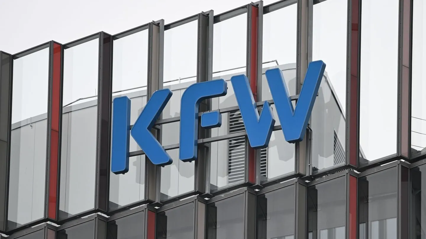 KfW-Analyse: Jeder dritte Mittelständler verschiebt Investitionen – Standort Deutschland unter Druck